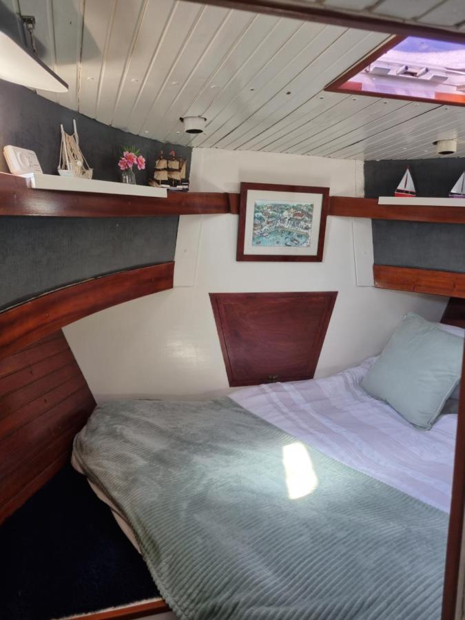 Отель Traditional Boat Thorpe  Экстерьер фото